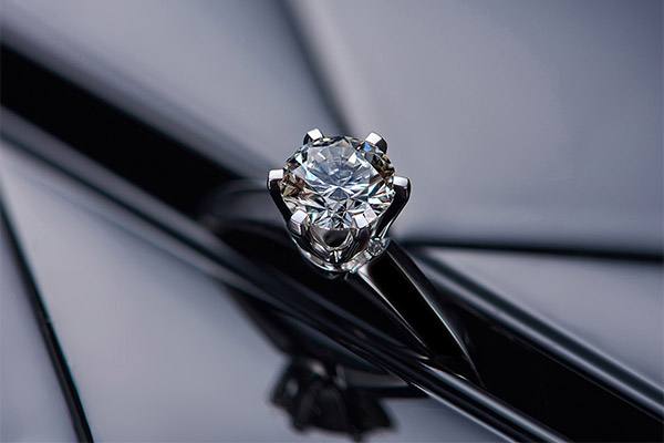 150W桌面首饰激光焊接案例图片和设备 150W桌面首饰激光焊接案例图片和设备