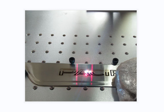 如何解决激光打标机文字怎么是反的?  如何解决激光打标机文字怎么是反的?
