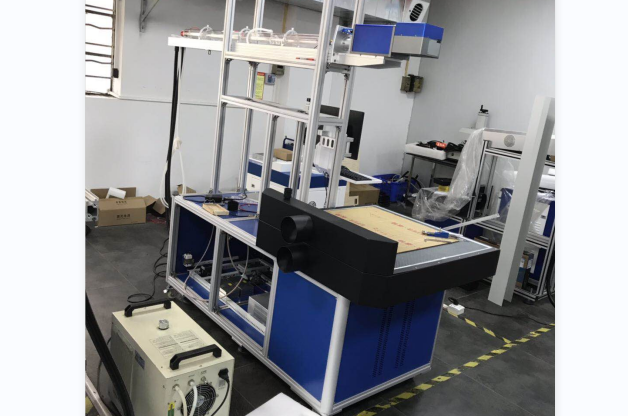 什么是动态大幅面激光打标机？