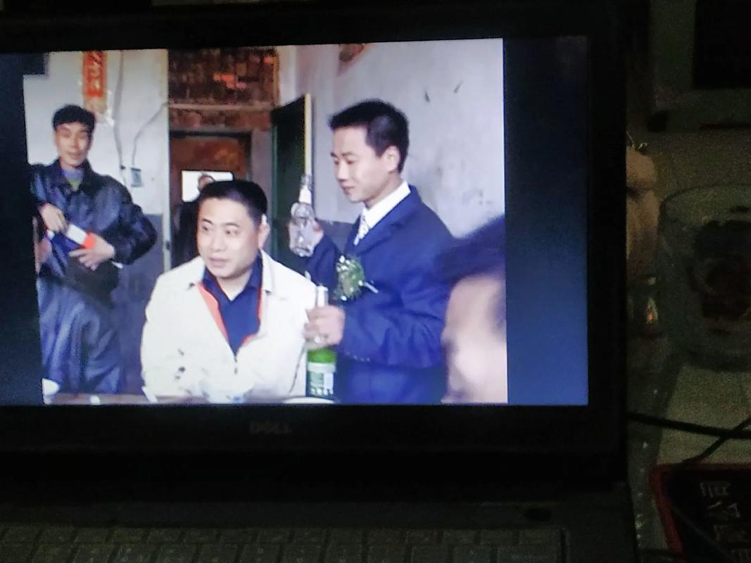 2025新澳门天天开奖记录图片及价格表和养3弟妹女生遭堵门与女孩不堪养活三弟妹压力轻生续