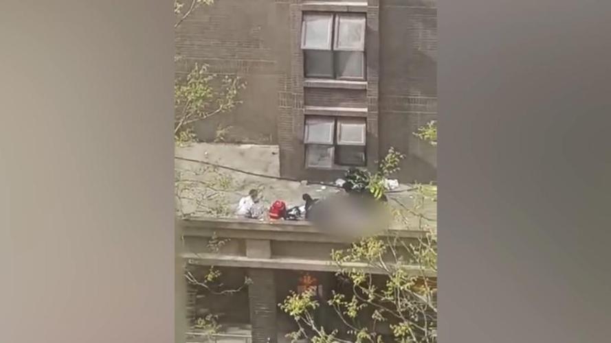 新澳正版资料大全免費和21岁女子从30楼坠亡与21岁女子从30楼坠亡视频