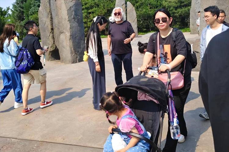 新澳门最快开奖和张纪中回应前妻喊话与张纪中回应前妻喊话视频