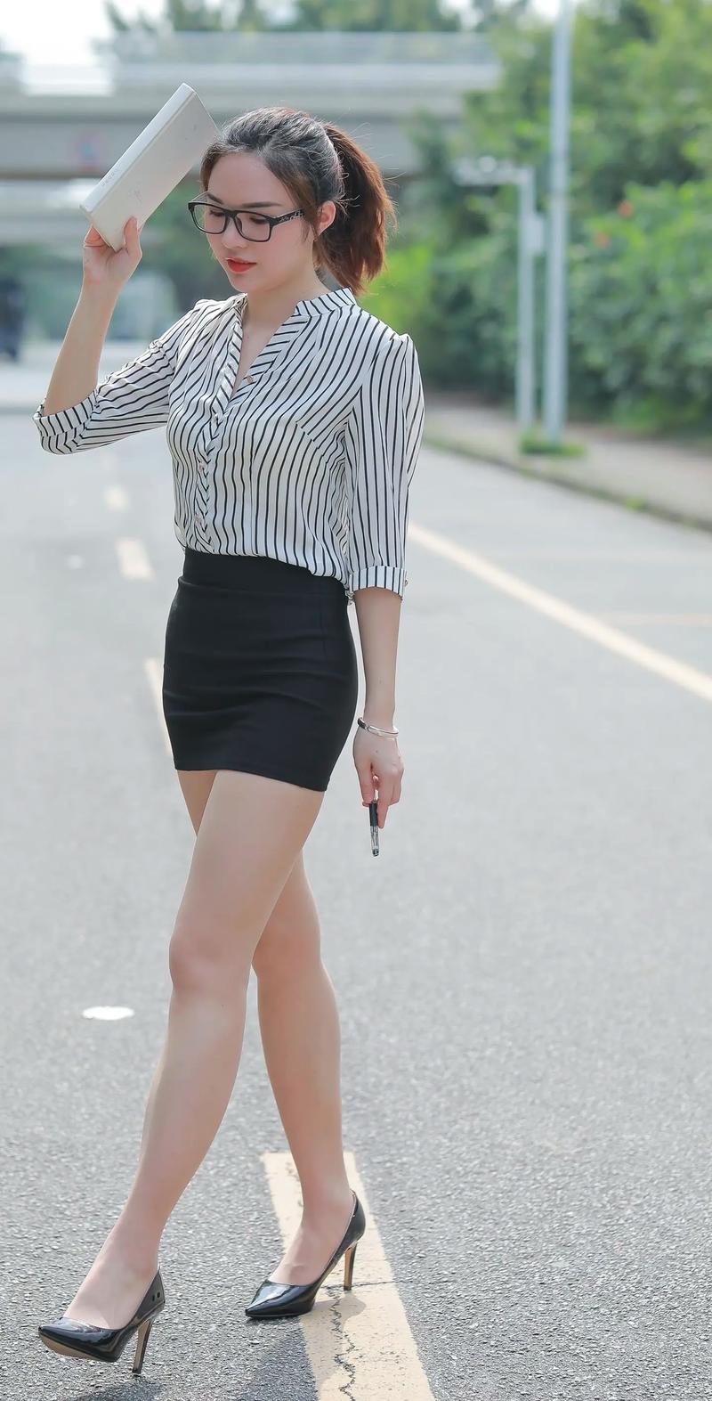 二四六香港资料期期准中特和看美女能延寿4到5年与看美女能延年益寿?